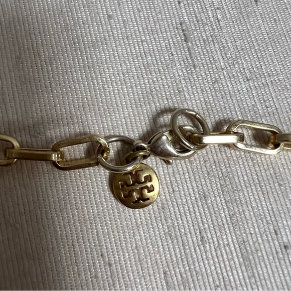 Tory Burch Large Horn Clover Gold Plated Chain Necklace - Picture 3 of 7